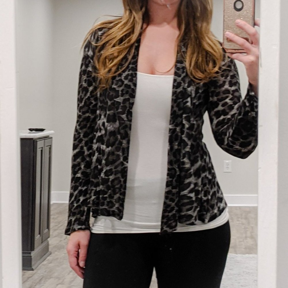 Zenana Black & White Leopard Print Blouse